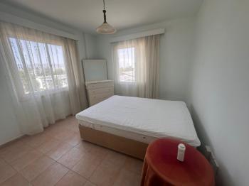 LEFKOŞA YENİŞEHİR BÖLGESİNDE ANA CADDE ÜZERİNDE KİRALIK DAİRE 