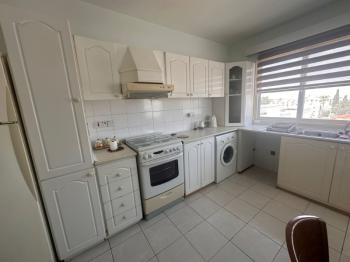 LEFKOŞA YENİŞEHİR BÖLGESİNDE ANA CADDE ÜZERİNDE KİRALIK DAİRE 