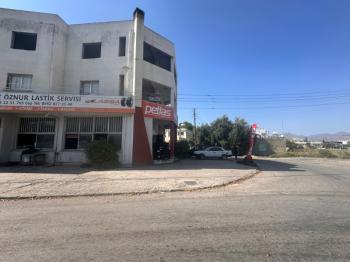 GÖNYELİ ANA YOLU ÜZERİNDE SATILIK KOMPE BİNA 