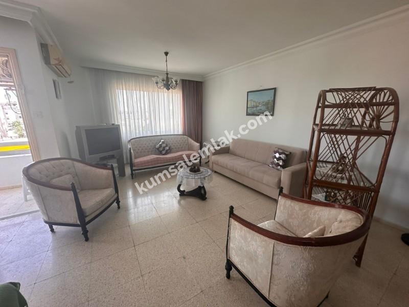 LEFKOŞA YENİŞEHİR BÖLGESİNDE ANA CADDE ÜZERİNDE KİRALIK DAİRE 