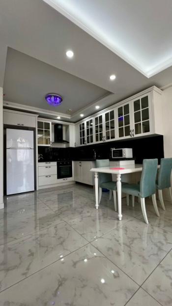 DEEP'TEN GENİŞ, FERAH OTURUMLU, EŞYALI 2+1 DAİRE