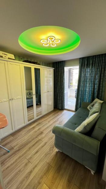 DEEP'TEN GENİŞ, FERAH OTURUMLU, EŞYALI 2+1 DAİRE