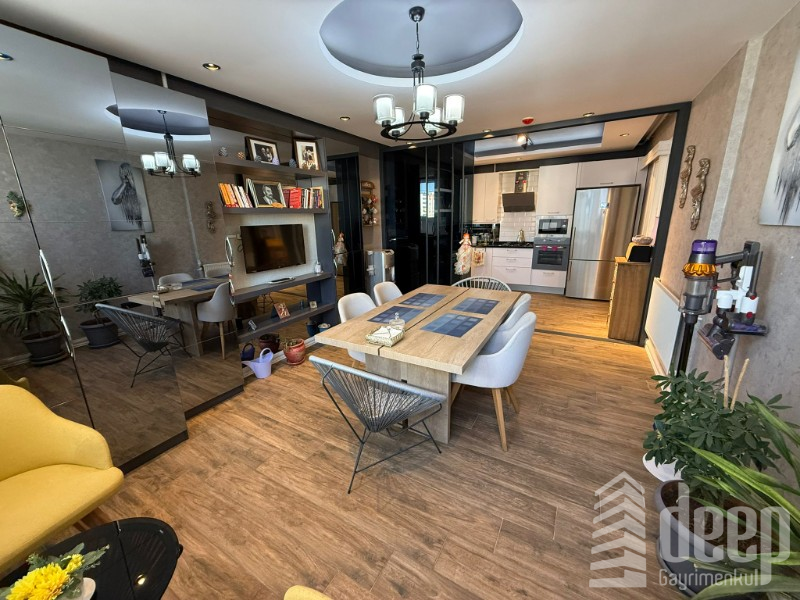 DEEP'TEN GENİŞ OTURUMLU LÜKS 3+1 DAİRE