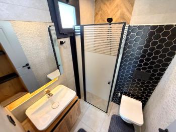Denize 400 Metre Mesafede Satılık 3+1 Eşyalı Villa