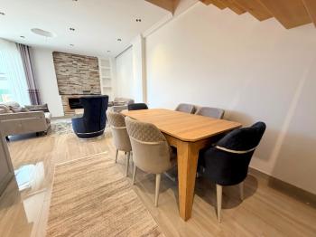 Denize 400 Metre Mesafede Satılık 3+1 Eşyalı Villa