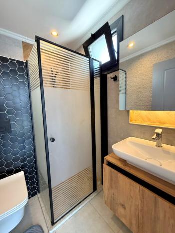 Denize 400 Metre Mesafede Satılık 3+1 Eşyalı Villa