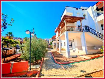 İmbat Koyunda Satılık Villa - Ön Sıra Deniz Manzaralı