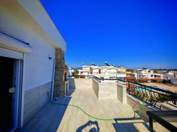 İmbat Koyunda Satılık Villa - Ön Sıra Deniz Manzaralı