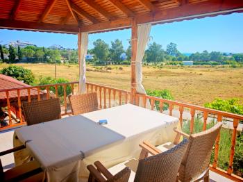 İmbat Koyunda Satılık Villa - Ön Sıra Deniz Manzaralı