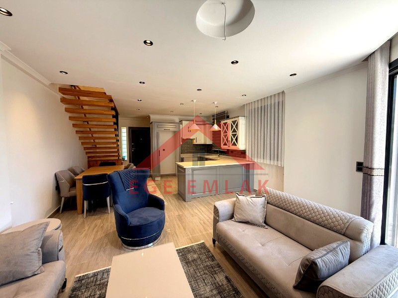 Denize 400 Metre Mesafede Satılık 3+1 Eşyalı Villa