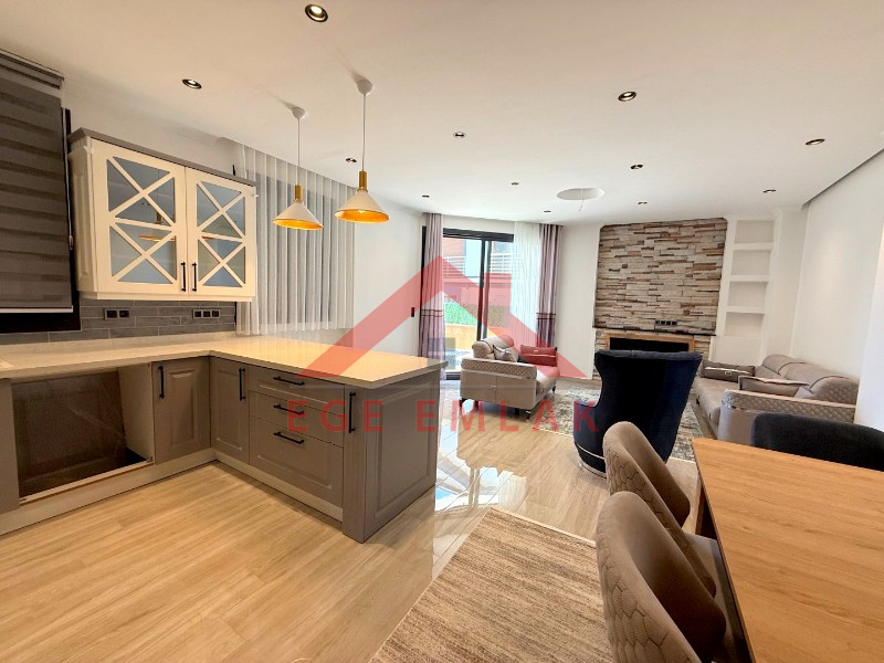 Denize 400 Metre Mesafede Satılık 3+1 Eşyalı Villa