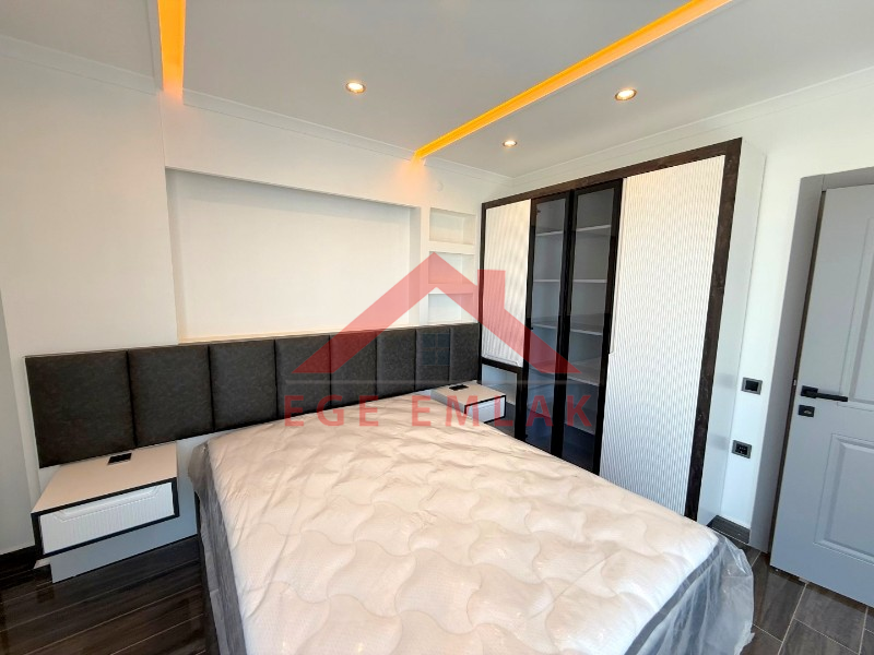 Denize 400 Metre Mesafede Satılık 3+1 Eşyalı Villa