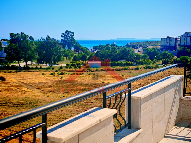 İmbat Koyunda Satılık Villa - Ön Sıra Deniz Manzaralı