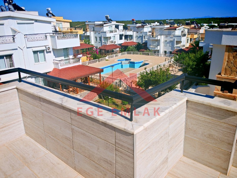 İmbat Koyunda Satılık Villa - Ön Sıra Deniz Manzaralı