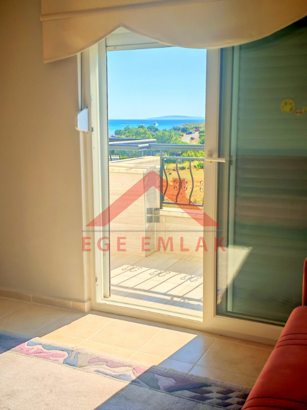 İmbat Koyunda Satılık Villa - Ön Sıra Deniz Manzaralı