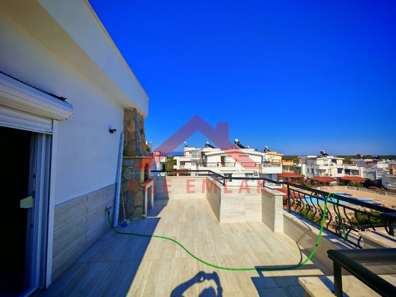 İmbat Koyunda Satılık Villa - Ön Sıra Deniz Manzaralı