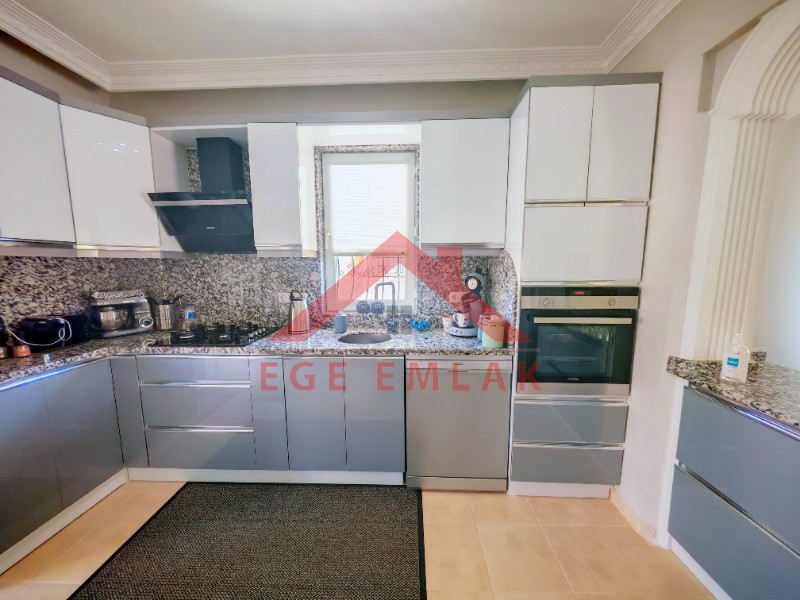İmbat Koyunda Satılık Villa - Ön Sıra Deniz Manzaralı
