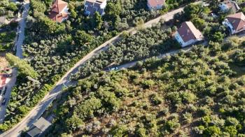 EMLAK HABERCİSİ 'NDEN MUDANYA KUMYAKA MERKEZDE, FULL DENİZ MANZARALI, KÖYİÇİNE SINIR, YATIRIMLIK 3.900 M2 ARAZİ