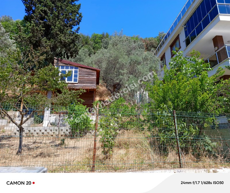 EMLAK HABERCİSİ 'NDEN MUDANYA ÖMERBEY MERKEZDE, DOĞA İLE İÇİÇE, SAHİLE 500 METRE VİLLA İMARLI ARSA