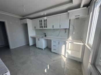ÇERKEZKÖY DE SİTE İÇERİSİNDE SATILIK ÖN CEPHE DAİRE