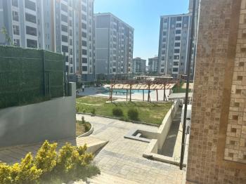 ÇERKEZKÖY DE SİTE İÇERİSİNDE SATILIK ÖN CEPHE DAİRE