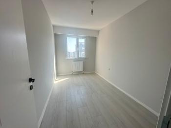 ÇERKEZKÖY DE SİTE İÇERİSİNDE SATILIK ÖN CEPHE DAİRE