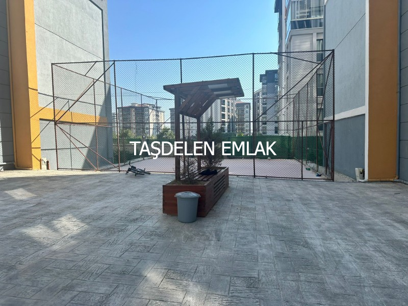 ÇERKEZKÖY DE SİTE İÇERİSİNDE SATILIK ÖN CEPHE DAİRE