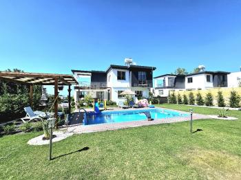 KKTC Girne Çatalköyde Anayola Yakın Lüks Eşyalı Kiralık 3+1 Havuzlu Villa