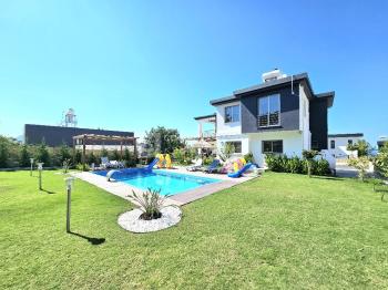 KKTC Girne Çatalköyde Anayola Yakın Lüks Eşyalı Kiralık 3+1 Havuzlu Villa