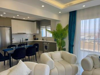 Kaçırılmayacak Kampanya  İskele Longbeach de Denize Yürüme Mesafesinde Taşınmaya Hazır Ful Eşyalı 50 Ay Vadeli 2+1 Daireler