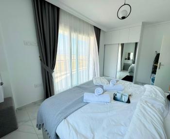 Kaçırılmayacak Kampanya  İskele Longbeach de Denize Yürüme Mesafesinde Taşınmaya Hazır Ful Eşyalı 50 Ay Vadeli 2+1 Daireler