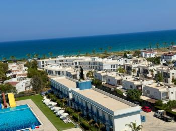 İskele Long Beach’te Denize Yürüme Mesafesinde, Ful Eşyalı,  50 Ay Vade ile Stüdyo Taşınmaya Hazır Daireler Seni Bekliyor
