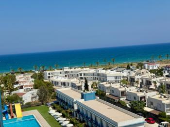 İskele Long Beach’te Denize Yürüme Mesafesinde, Ful Eşyalı,  50 Ay Vade ile Stüdyo Taşınmaya Hazır Daireler Seni Bekliyor