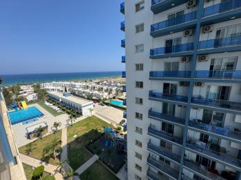 İskele Long Beach’te Denize Yürüme Mesafesinde, Ful Eşyalı,  50 Ay Vade ile Stüdyo Taşınmaya Hazır Daireler Seni Bekliyor