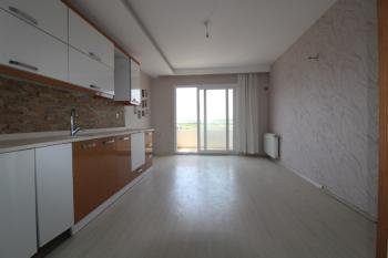 ASLAN'DAN ÜNİ CAD. EMSALLERİNİN ÇOK ALTINDA FIRSAT 2+1 DAİRE