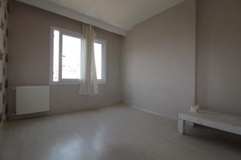 ASLAN'DAN ÜNİ CAD. EMSALLERİNİN ÇOK ALTINDA FIRSAT 2+1 DAİRE