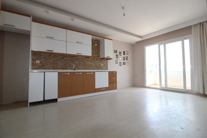 ASLAN'DAN ÜNİ CAD. EMSALLERİNİN ÇOK ALTINDA FIRSAT 2+1 DAİRE