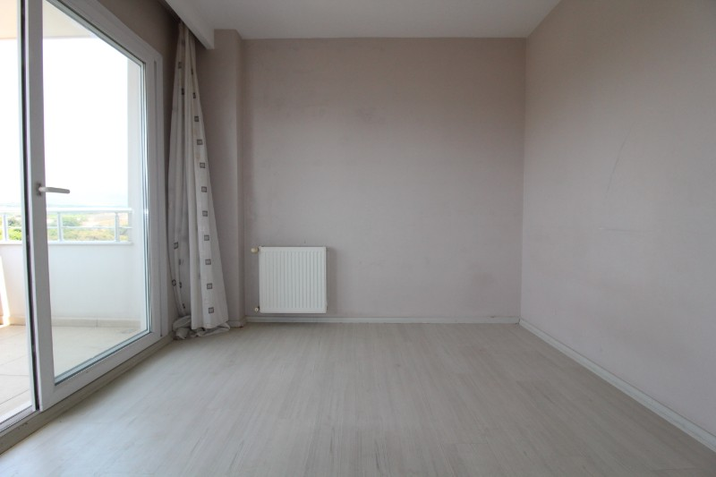 ASLAN'DAN ÜNİ CAD. EMSALLERİNİN ÇOK ALTINDA FIRSAT 2+1 DAİRE