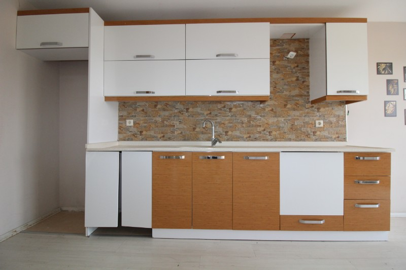 ASLAN'DAN ÜNİ CAD. EMSALLERİNİN ÇOK ALTINDA FIRSAT 2+1 DAİRE