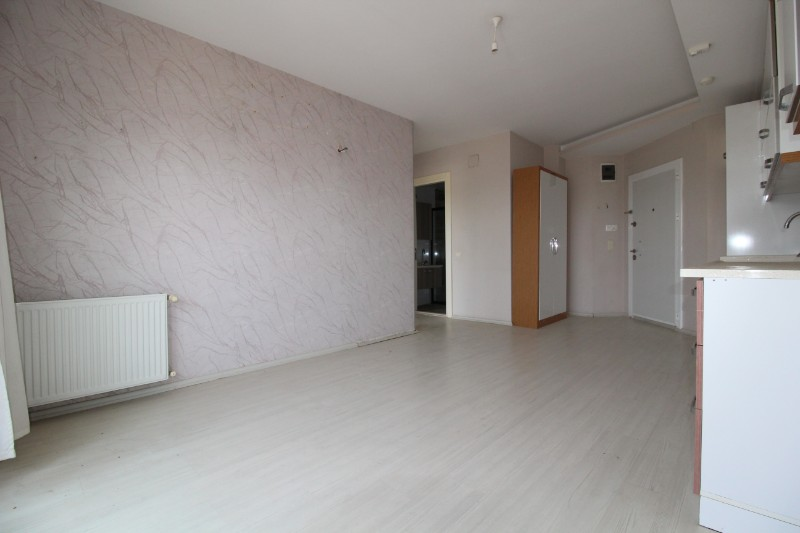 ASLAN'DAN ÜNİ CAD. EMSALLERİNİN ÇOK ALTINDA FIRSAT 2+1 DAİRE