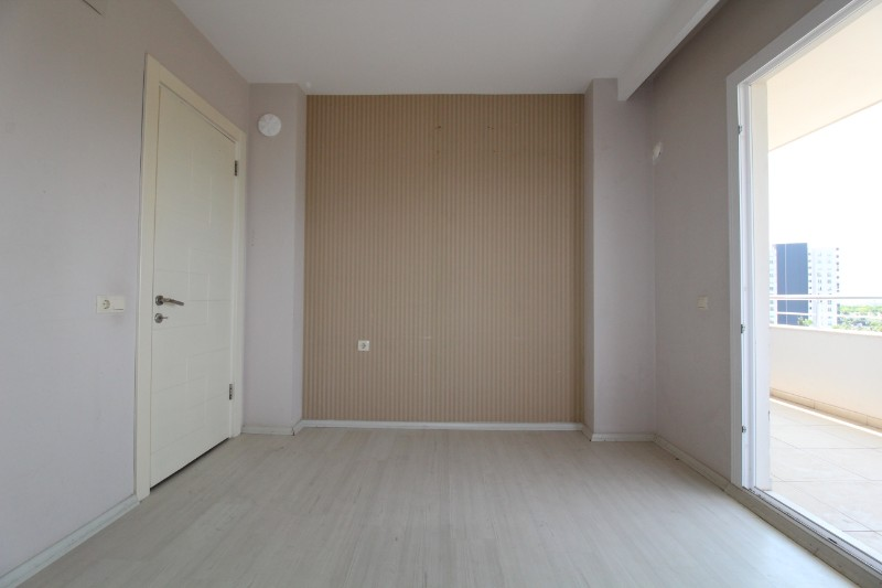 ASLAN'DAN ÜNİ CAD. EMSALLERİNİN ÇOK ALTINDA FIRSAT 2+1 DAİRE