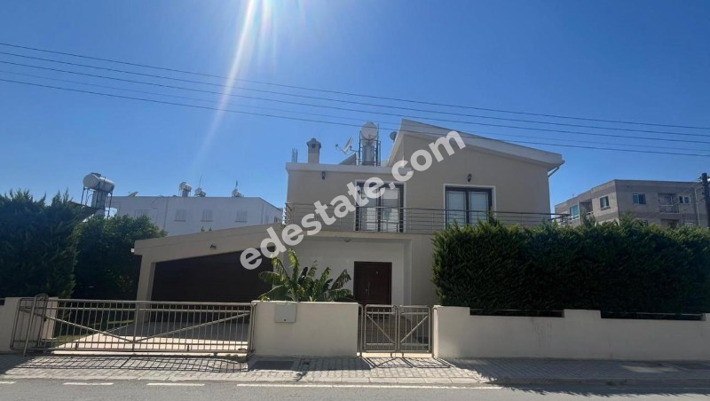 Lefkoşa K.Kaymaklı Bölgesinde SATILIK 3+1 VİLLA