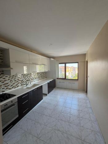 Kartal, Residence 3 + 1 120 m² Site İçi, Yüzme Havuzlu, Elektrikli Araç Sarj İstasyonlu