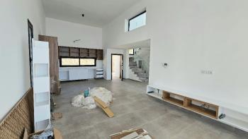 Girne, Esentepe Bölgesinde, Kapanmaz Deniz Manzarasına Sahip, Satılık 3+1 Villa
