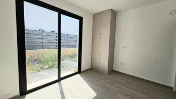 Girne, Esentepe Bölgesinde, Kapanmaz Deniz Manzarasına Sahip, Satılık 3+1 Villa