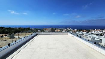 Girne, Esentepe Bölgesinde, Kapanmaz Deniz Manzarasına Sahip, Satılık 3+1 Villa