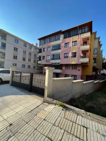 GÜVENAY – ÇORUM MERKEZ CARREFOUR ARKASI SATILIK 2+0 DAİRE (1+1 FONKSİYONLU)