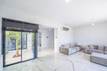 Kıbrıs Girne Doğanköy Bölgesinde Site İçerisinde Satılık Lüx 3+1 Müstakil Villa