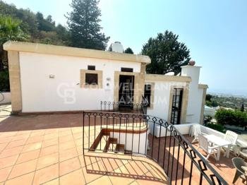 KKTC Girne Bellapais 3+1 Büyüleyici Manzaralı Kiralık Villa