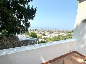 KKTC Girne Bellapais 3+1 Büyüleyici Manzaralı Kiralık Villa